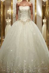 Ball Gown Strapless Floor-Length Tulle Wedding Dresses With Rhinestone